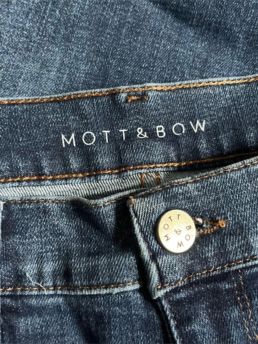 Mott & Bow Crosby Jeans Mens 34x30 Blue Dark Wash Straight Leg Stretch Denim